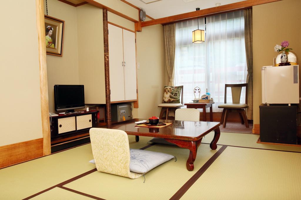 Kinugawa Kokusai Hotel Нико Екстериор снимка